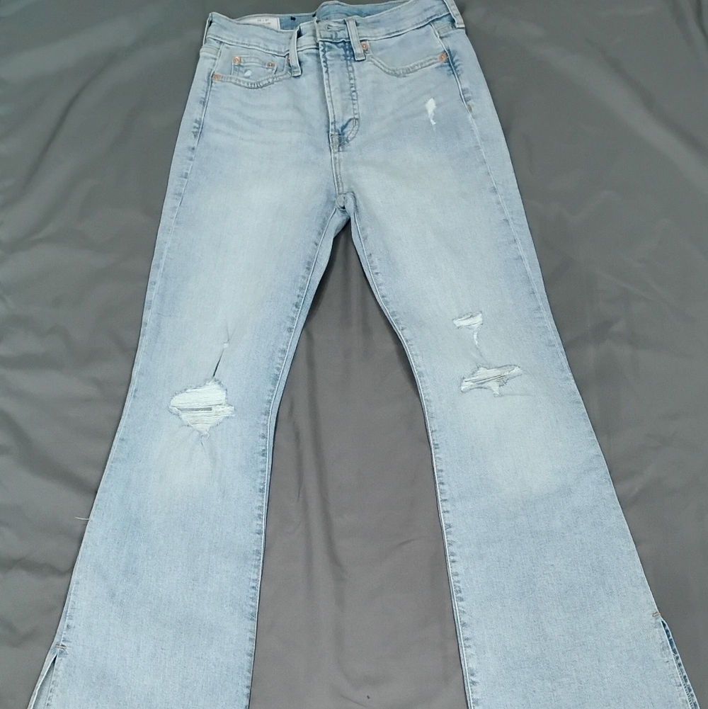 GAP Light Blue '70s Flare Jeans High Rise with Distressed Details Size 25 0R